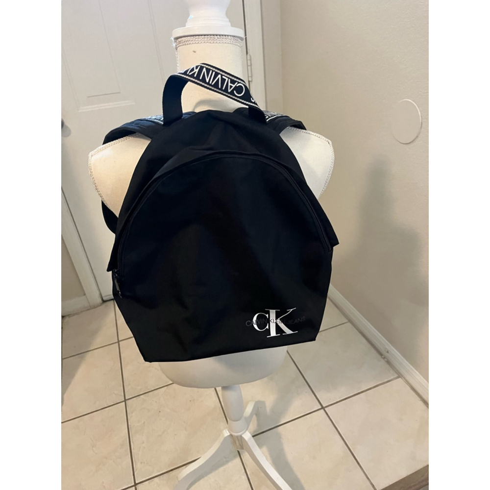 Calvin Klein Jeans Women's Nylon Logo Backpack - Black - Picture 10 of 10